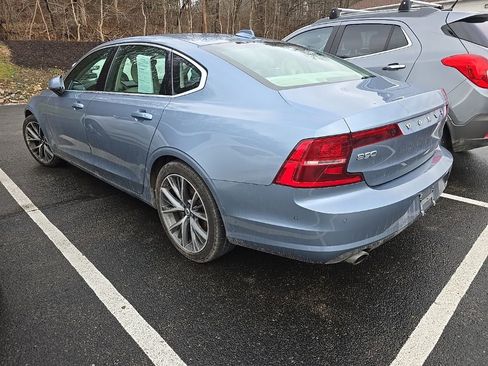Used 2018 Volvo S90 T5 Momentum w/ Convenience Package image 2