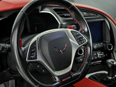 Used 2019 Chevrolet Corvette Z06 RWD image 19
