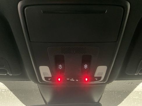 New 2025 Honda Pilot Black Edition image 19