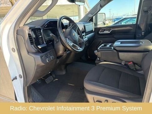 Used 2025 Chevrolet Silverado 2500 LT image 14