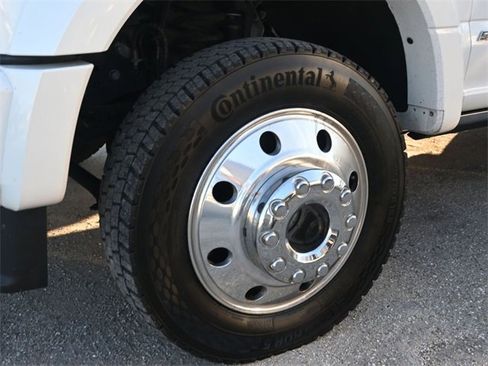 Used 2022 Ford F450 Platinum w/ FX4 Off-Road Package image 7