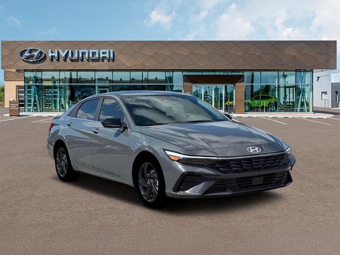 New 2026 Hyundai Elantra SEL Sport Premium FWD image 11