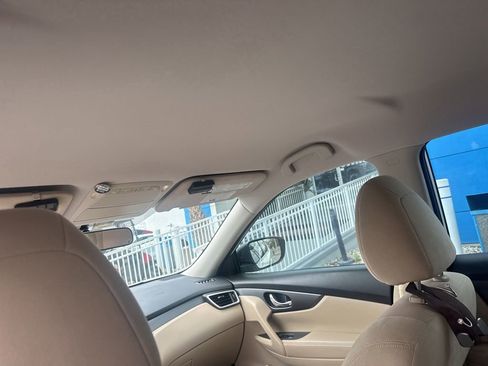 Used 2016 Nissan Rogue S FWD image 13