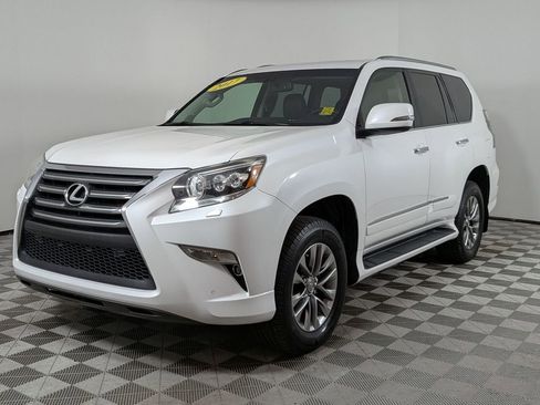 Used 2017 Lexus GX 460 Luxury w/ Preferred Accessory Package AWD/4WD image 7