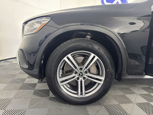 Used 2021 Mercedes-Benz GLC 300 w/ Multimedia Package image 6