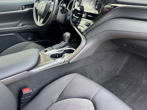 Used 2024 Toyota Camry LE image 12