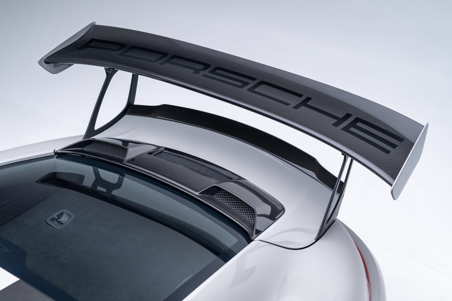 Used 2018 Porsche 911 GT2 RS RWD image 43