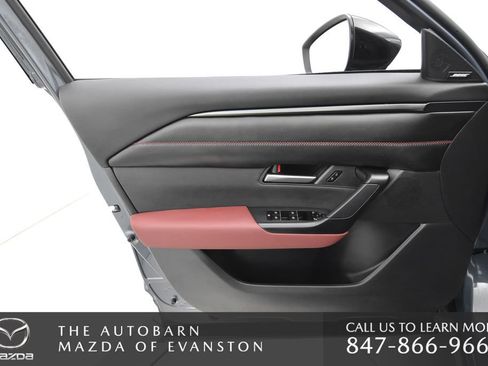 Used 2025 MAZDA CX-50 AWD 2.5 Hybrid w/ Premium Pkg image 31