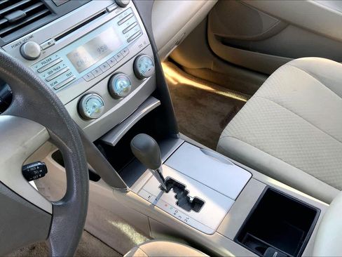 Used 2007 Toyota Camry LE image 16