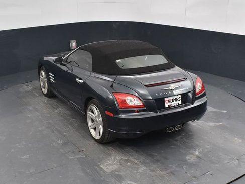 Used 2008 Chrysler Crossfire Limited image 33