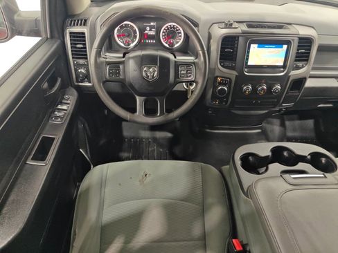 Used 2018 RAM 1500 Express AWD/4WD image 4