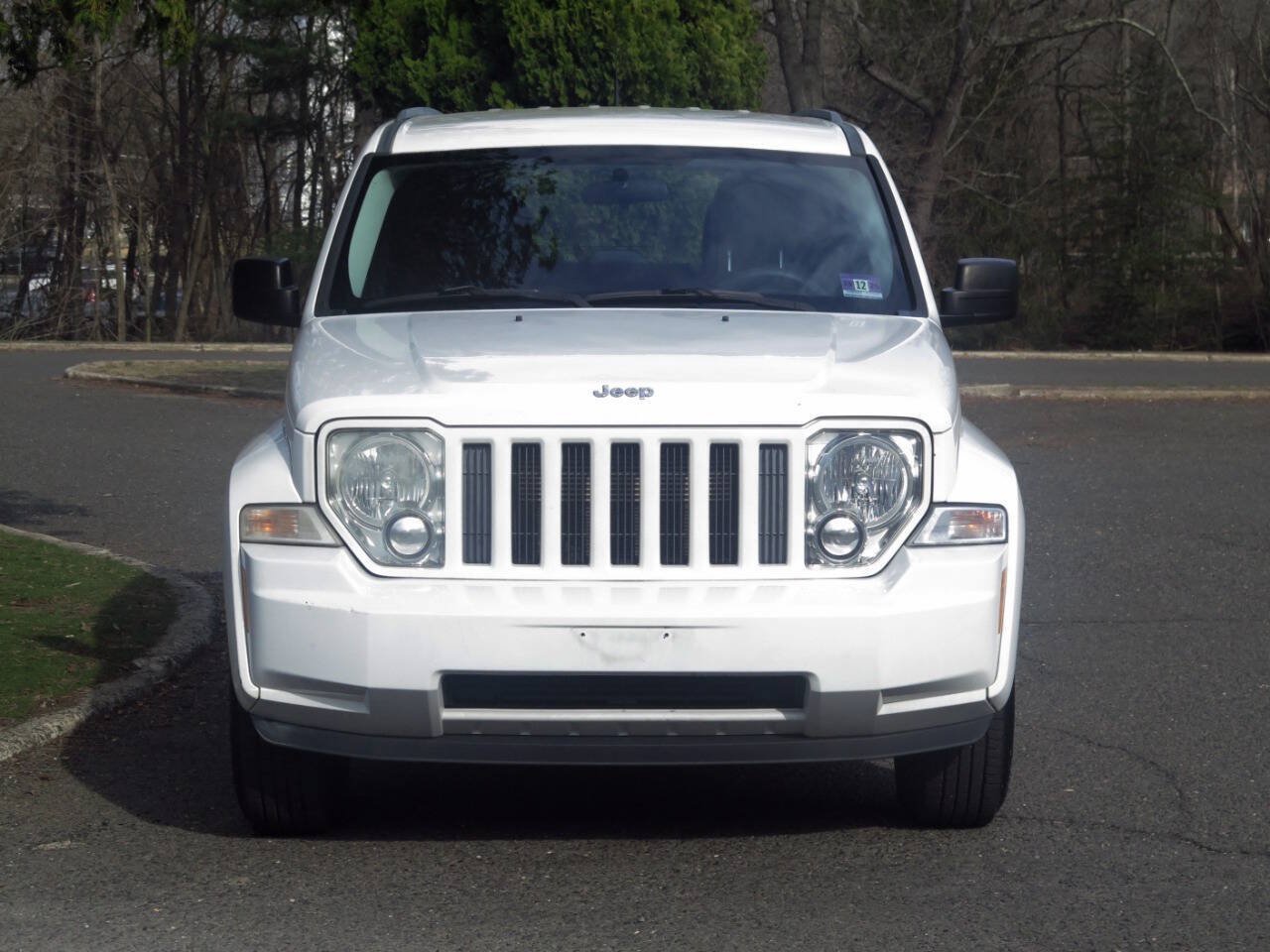 Used 2011 Jeep Liberty Sport AWD/4WD image 18