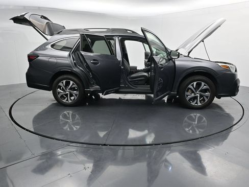 Used 2021 Subaru Outback Limited XT AWD/4WD image 27