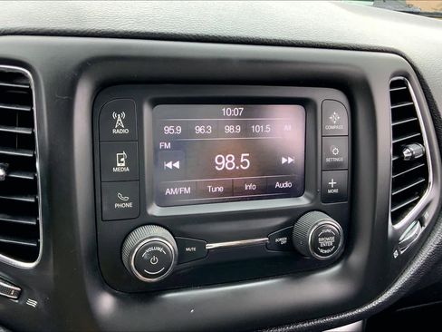 Used 2017 Jeep Compass Sport image 30