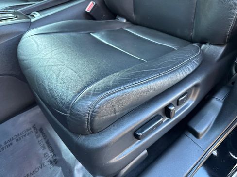 Used 2021 Honda Pilot Touring image 17