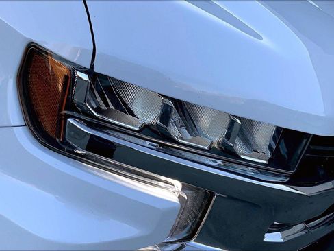 Used 2021 Chevrolet Silverado 1500 LT image 28