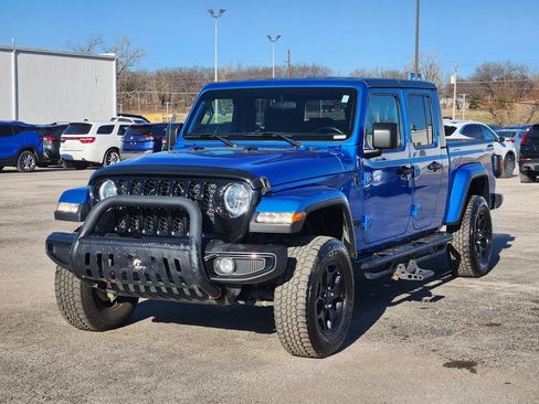 Used 2021 Jeep Gladiator Willys image 3