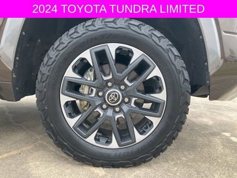 Used 2024 Toyota Tundra Limited w/ Power Package image 10