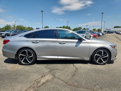 Certified 2022 Honda Accord Sport image 7
