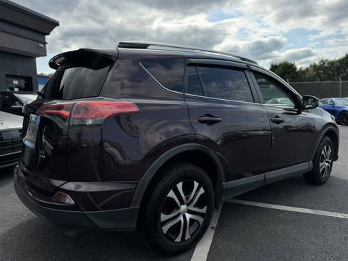 Used 2017 Toyota RAV4 LE w/ Carpet Mat Package AWD/4WD image 4