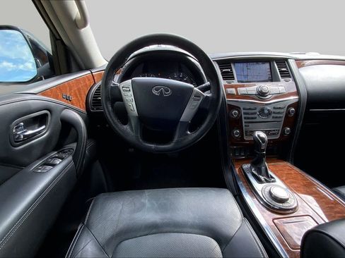 Used 2019 INFINITI QX80 Luxe w/ All-Season Package AWD/4WD image 6