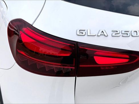 Used 2024 Mercedes-Benz GLA 250 image 25