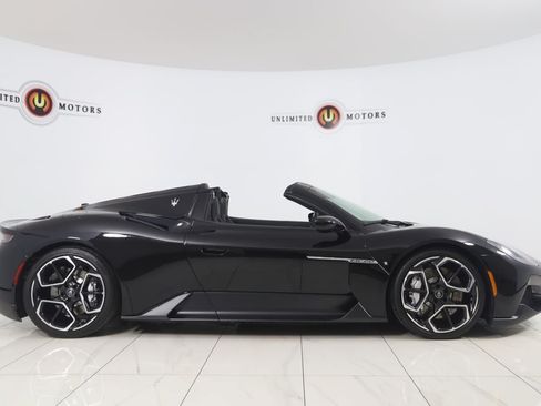 Used 2024 Maserati MC20 Cielo RWD image 2