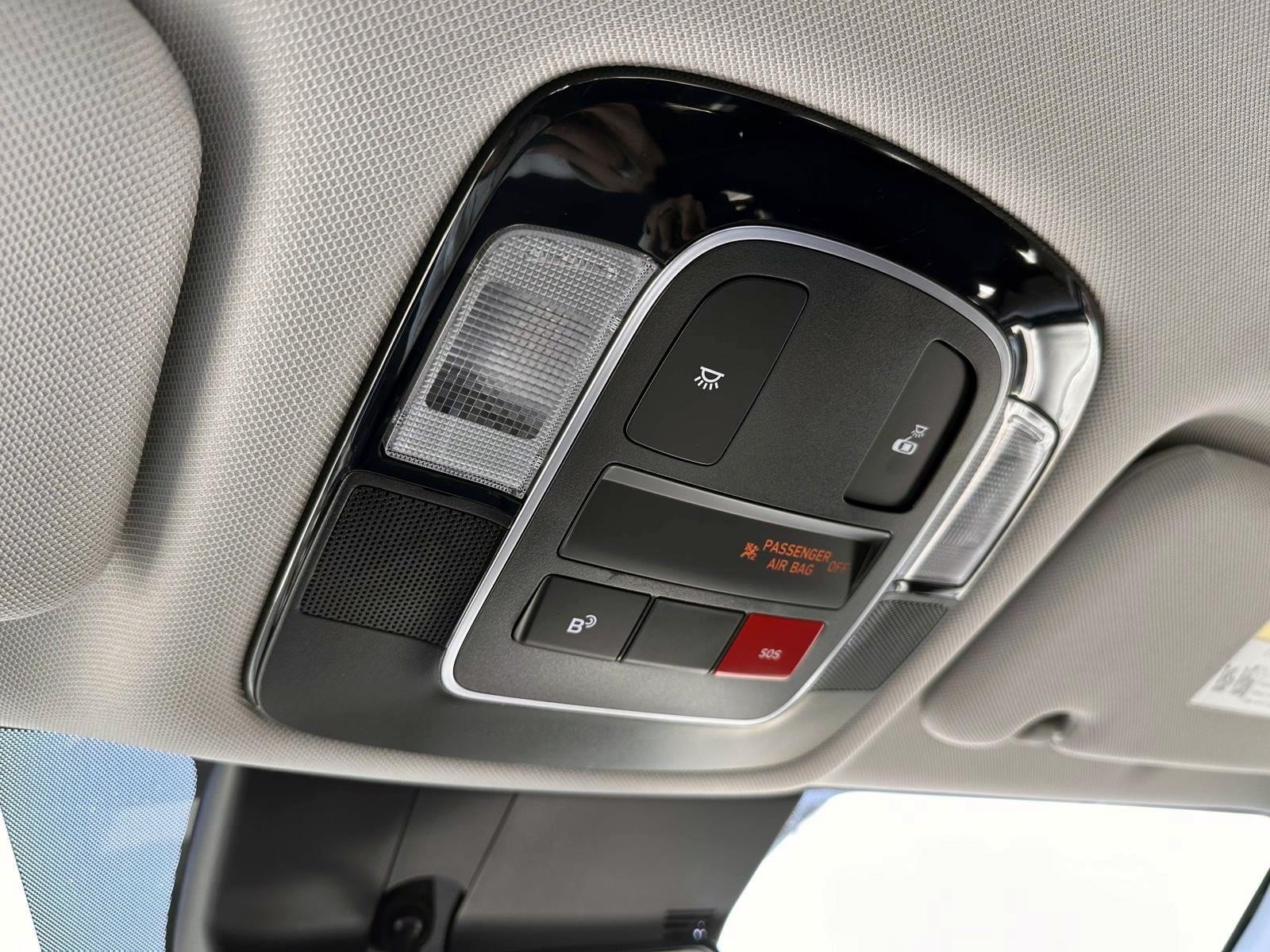 Used 2025 Hyundai Sonata SEL FWD image 28