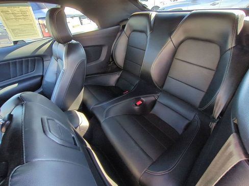 Used 2019 Ford Mustang GT Premium image 12