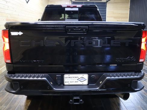 Used 2024 Chevrolet Silverado 2500 High Country w/ High Country Premium Package image 4