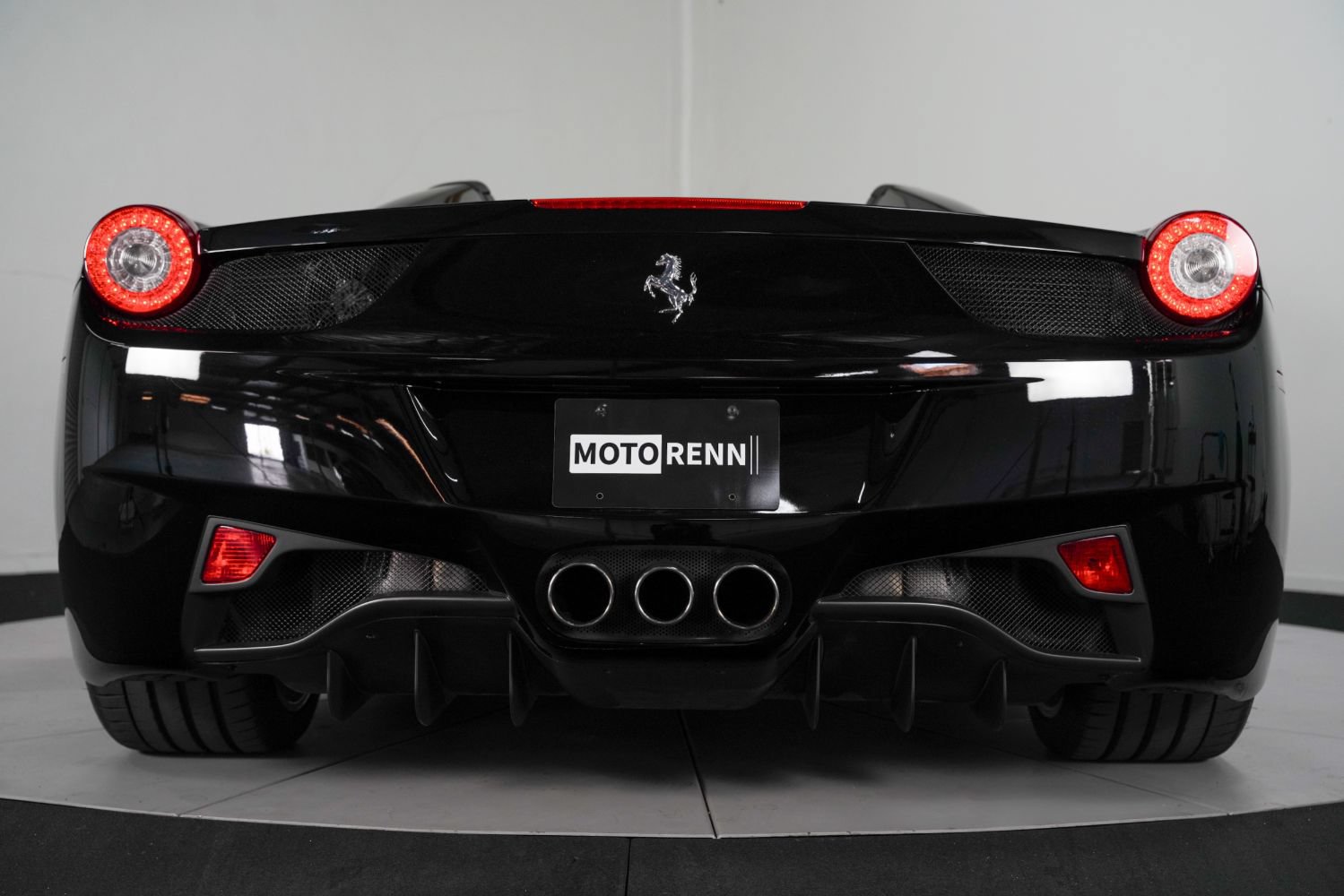 Used 2013 Ferrari 458 Spider RWD image 25