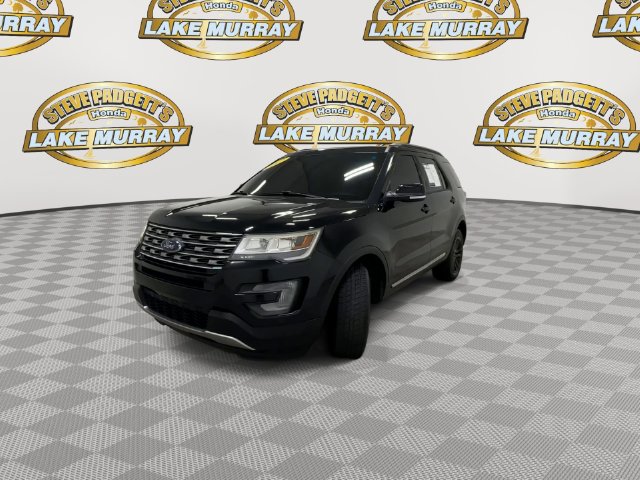 Used 2017 Ford Explorer XLT w/ Equipment Group 201A FWD image 8