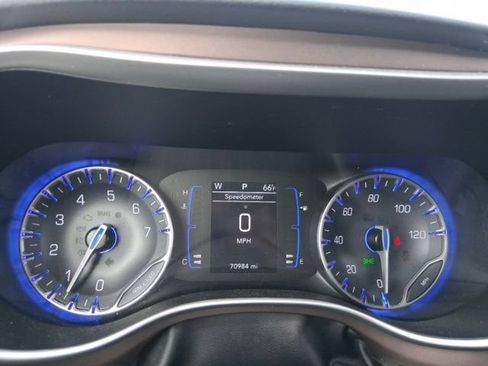 Used 2023 Chrysler Voyager LX FWD image 19