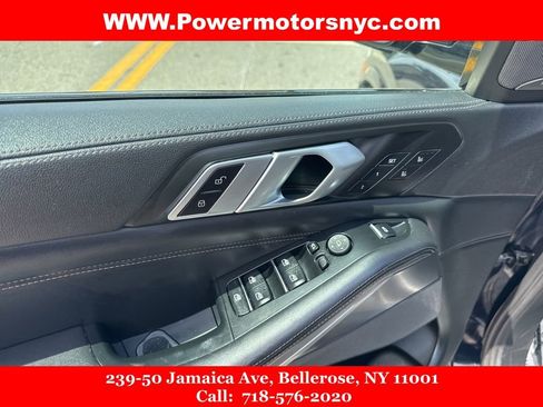 Used 2020 BMW X5 M50i w/ Premium Package image 31