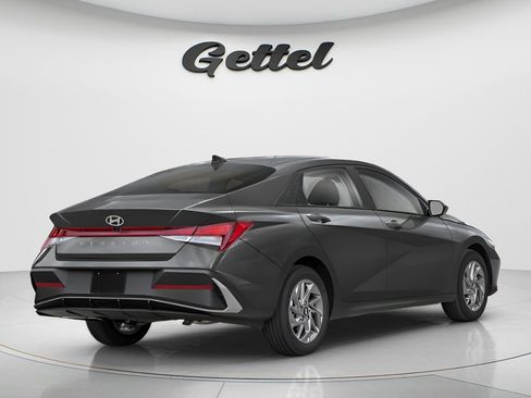 New 2026 Hyundai Elantra SEL Sport Premium FWD image 3