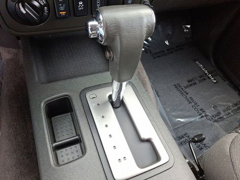 Used 2018 Nissan Frontier SV w/ Value Truck Package image 14