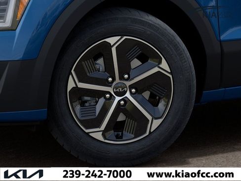 New 2026 Kia Niro EX FWD image 9