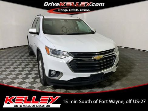 Used 2020 Chevrolet Traverse LT FWD image 1