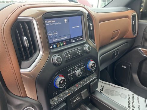 Used 2023 Chevrolet Silverado 2500 High Country image 22