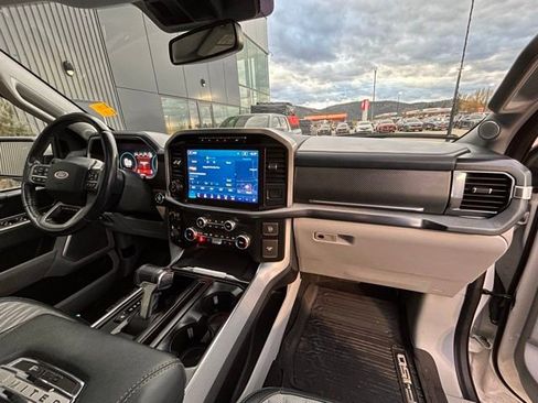 Used 2023 Ford F150 Limited image 34