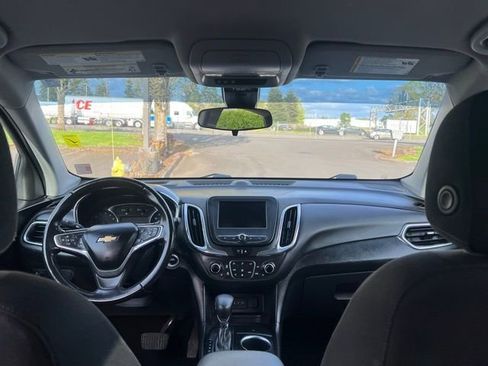 Used 2022 Chevrolet Equinox LT FWD image 15
