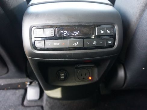 Used 2023 Hyundai Palisade Limited w/ Cargo Package FWD image 16