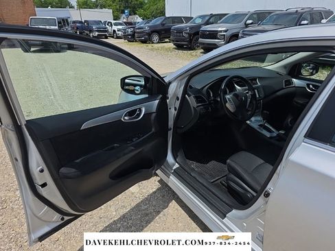 Used 2014 Nissan Sentra SR w/ Premium Package FWD image 27