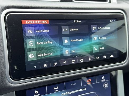 Used 2019 Land Rover Range Rover image 24