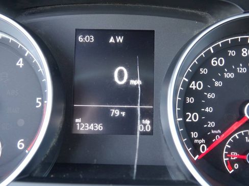 Used 2015 Volkswagen Golf TDI S FWD image 80