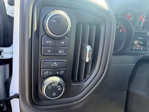 Used 2022 Chevrolet Silverado 1500 Custom AWD/4WD image 24