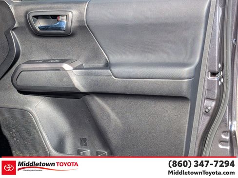 Used 2023 Toyota Tacoma TRD Sport image 31