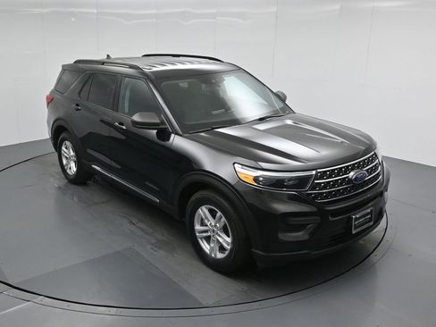 Certified 2022 Ford Explorer XLT image 41