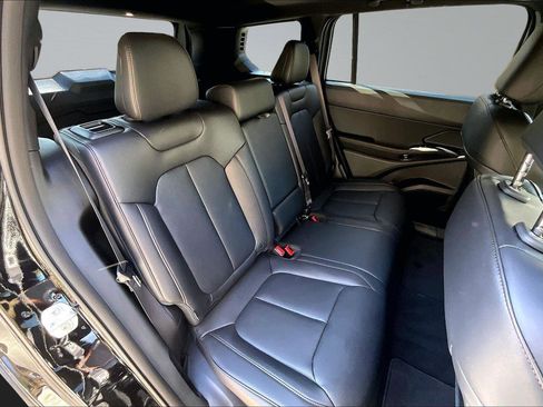 New 2026 Jeep Cherokee Limited image 10