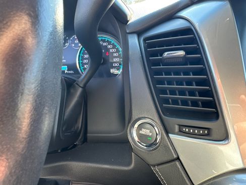 Used 2020 Chevrolet Tahoe Premier w/ Premier Plus Edition image 25